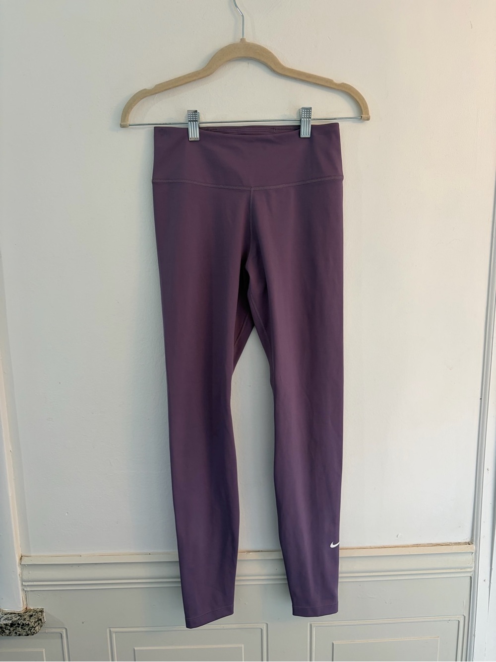 Nike Dri-Fit Plum High-Waist Leggings